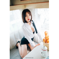Loozy_Ye-Eun-Officegirl's Vol.2_22-TVH4KRCo.jpg
